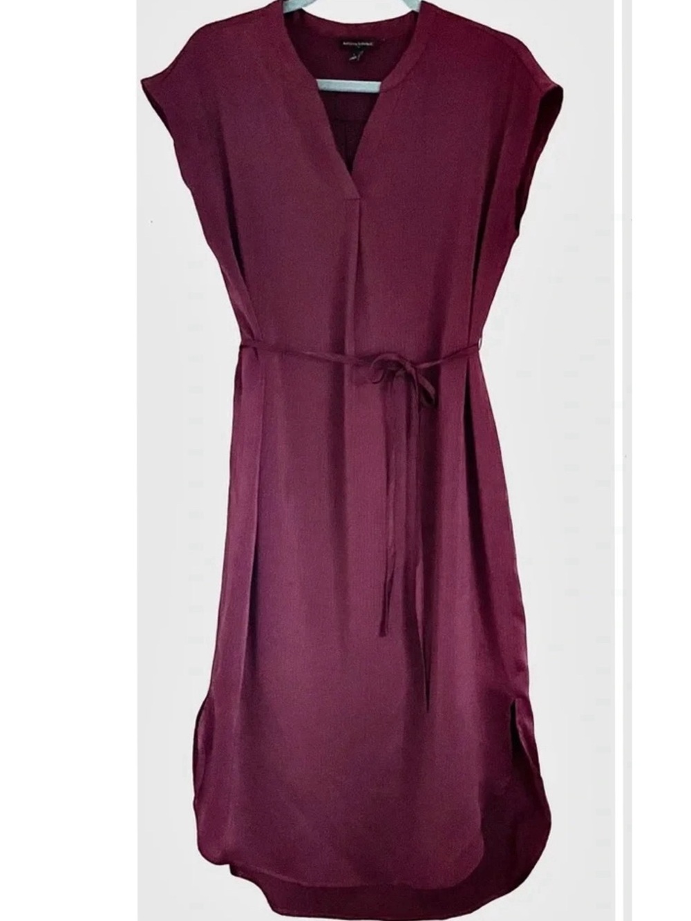 Banana Republic Short Sleeve Belted Textured Satin Shirt Dress in Red SP EUC
